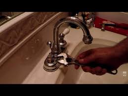 Leaky Dripping Water Faucet Pfister