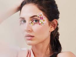how to wear real flowers on your eyes