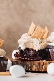 S'mores Cupcakes - Stephanie's Sweet Treats