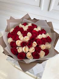 mfs 50 rose bouquet red x white in