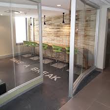 office partitioning in glass and