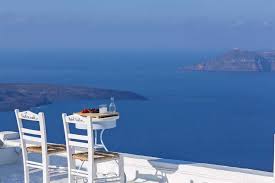 cafes in santorini to visit for greek