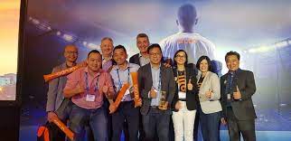 Hewlett packard enterprise company (hpe). Aruba A Hewlett Packard Enterprise Company Awarded Exclusive Networks Malaysia Top Distributor Of The Year 2018 Exclusive Networks Thailand