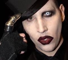 marilyn manson s dad dresses up as him