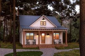 Bed Farmhouse Cottage House Plan