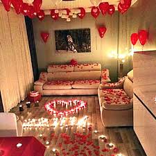 But, you don't have to worry, as we can very well help you out with birthday decoration at home. Room Decoration Services For Birthday Anniversary Ferns N Petals