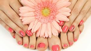 best salons for acrylic nails in queen