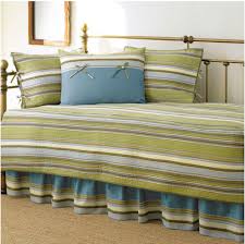 awesome bedding giveaway from bedding