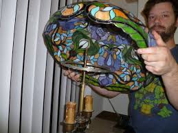 How To Fix A Broken Stained Glass Lamp