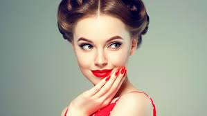 best makeup looks to wear with a red outfit