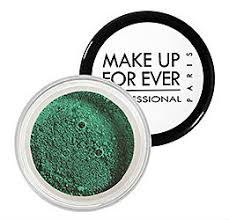 color of the year emerald green in makeup