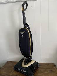 soniclean black upright vacuum cleaner