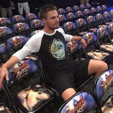 The best gifs are on giphy. Arrow S Stephen Amell Wwe S Stardust Do Good Deed Risky Fuel