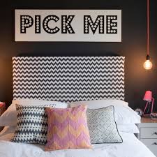 black and white bedroom ideas with a