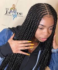 This short ob style is simple yet sophisticated and stylish and easy to if you want something more unique, rather than just straight bob braids, you can simply go for a super chic look with medium size box braids with a few braids pulled to the back and a few beads and the front. Braids Straight Braids Straight Back Feed In Braids Fish Tail Braid Short Box Braids Braide Braided Ponytail Hairstyles Braided Hairstyles Feed In Braid