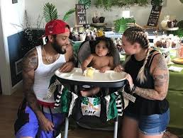 Kailyn said she's talking with her lawyer about having the father completely removed from the daily routines of those children. Kailyn Lowry Bio Wiki Net Worth Dating Boyfriend Baby Daddy Age