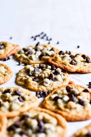 nestle toll house chocolate chip cookie