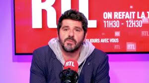 I am not exaggerating.that show rocks.i am not here to give you some insights just am gonna spell out the obvious which is actually the truth about tout le monde en parle.it is funny, serious, spiritual,lustful, light, heavy,it is every word. Tout Le Monde En Parle Dans L Actualite Tele Loisirs