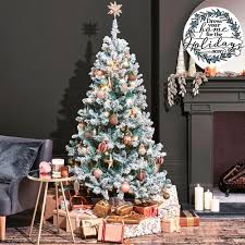 Wayfair.com has been visited by 1m+ users in the past month Christmas Tree Trends The Most Fashionable Ways To Dress The Tree