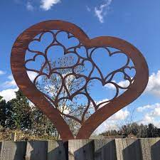 Decorative Garden Statue Metal Heart