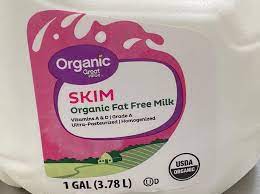 organic fat free skim milk nutrition