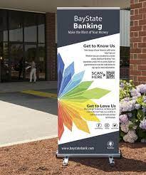 retractable pull up banner stands