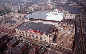 looking at the old boston garden