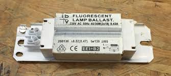 Some Measurements On A Fluorescent Tube And Its Magnetic Ballast