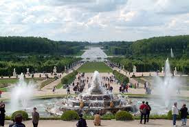 the versailles gardens park and