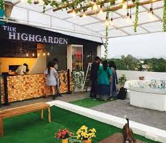 the high garden rooftop cafeteria in