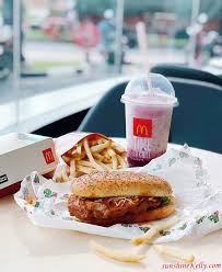 Minions happy meal mcd 2020. Sunshine Kelly Beauty Fashion Lifestyle Travel Fitness New Portuguese Chicken Burger Mcdonald S Malaysia