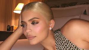 kylie jenner s best eyebrow looks this 2018