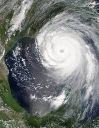 Vítr je proudění vzduchu, které vzniká v důsledku vyrovnávání tlaku vzduchu v různých oblastech. Hurrikan Katrina Wikipedia