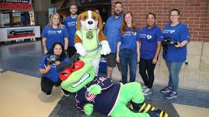 Boomer the cannon was a secondary mascot for the columbus blue jackets next to stinger who first appeared in november 2010. Blue Jackets Columbia Gas Partner To Celebrate Bicycle Safety