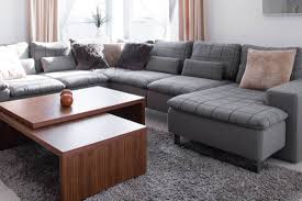 what color couch goes with gray carpet