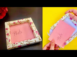 how to make paper photo frame at home