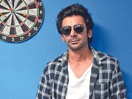 sunil grover heart attack: Sunil Grover suffered a heart attack, underwent  4 bypass surgeries, confirms doctor who treated the actor - The Economic  Times