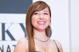 Ayaka Hirahara - Wikipedia