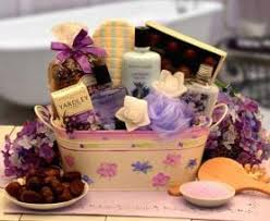 how to make your own beauty gift basket
