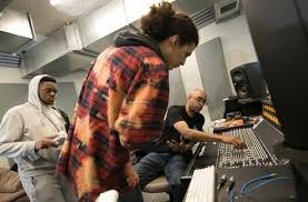 Someone who wants to pursue a career in music should be talented and above all passionate about it. Music Technology Bloomfield College