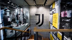 Venezia football club, commonly referred to as venezia, is a professional football club based in venice, veneto, italy, that currently plays in serie b, the second tier of italian football. Juventus Flagship Store A Milano Quando Il Calcio Diventa Esperienza My Radio Store