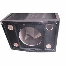 black wooden d 15 carpet speaker