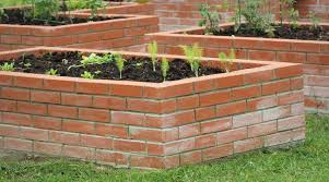 can you paint a raised garden bed