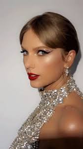 red lips for the mtv vmas