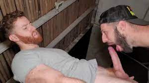 Sucking a ginger cock - ThisVid.com