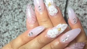 salons for nail art and nail designs