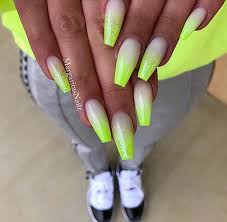 23 pretty glitter ombre nails that go