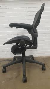 herman miller aeron office chair size b