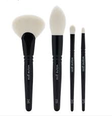 love makeup brushes here are 3 brush