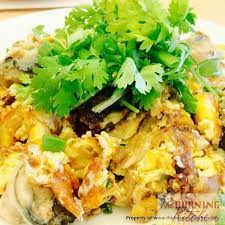 fried oyster omelette or luak or